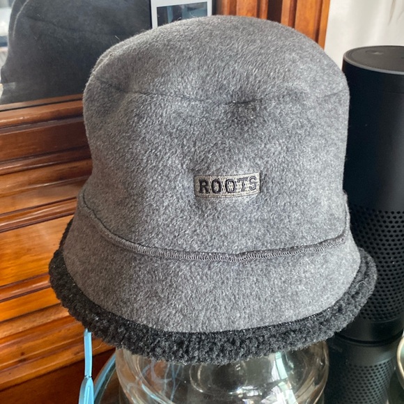 Roots Accessories - Roots gray bucket hat
